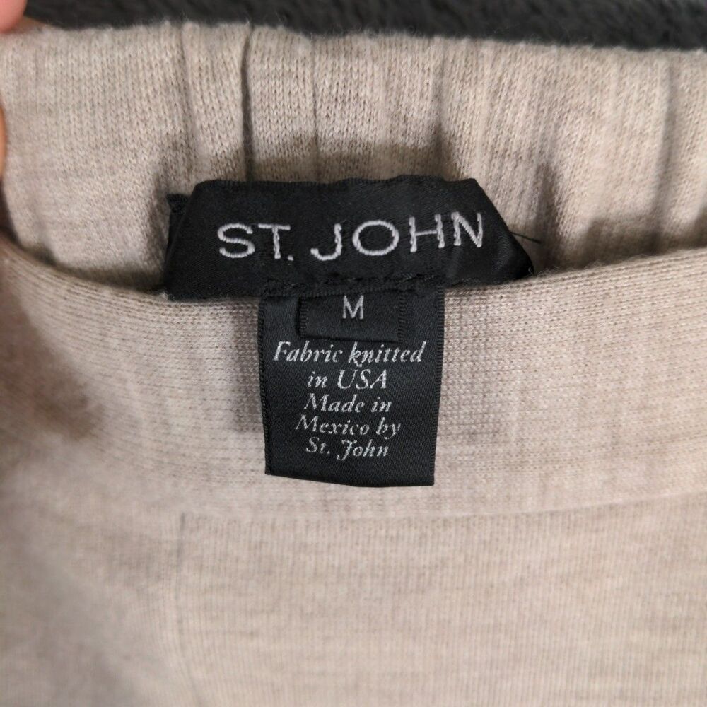 St. John Knit Pants Size M Oatmeal 100% Wool Pull On Capri Quiet Luxury Casual - Picture 4 of 8